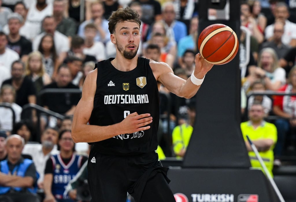Franz Wagner und die deutschen Basketballer schlagen Spanien.