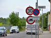 Die Güstener Straße in Staßfurt ist seit einigen Wochen viel mehr befahren als sonst. 