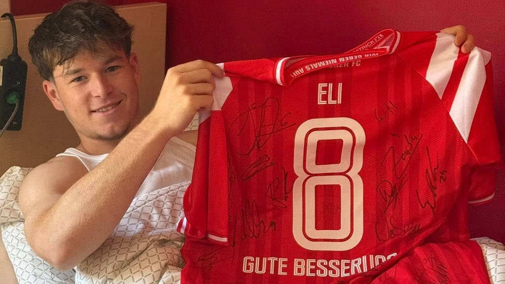Elias Lorenz ist nach seinem Kreuzbandriss erfolgreich operiert worden.