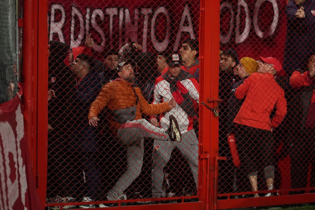 Wütende Fans: Bei der Copa Sudamericana kam es zu Auseinandersetzungen.