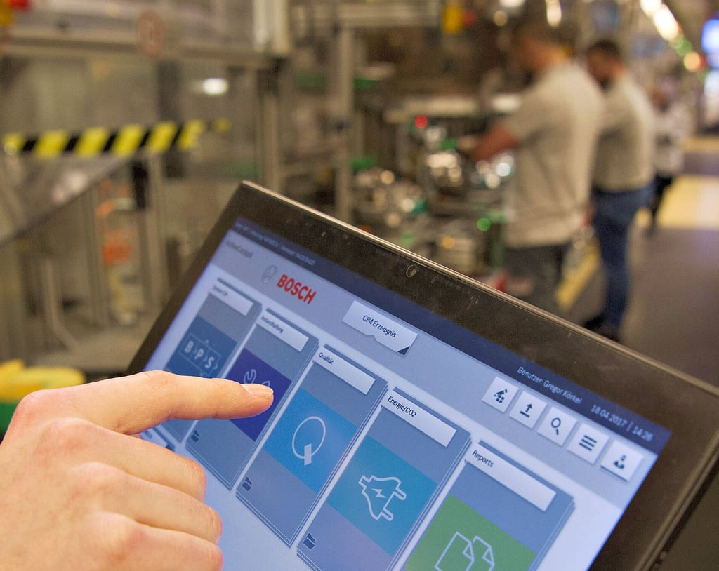 Die Nutzung von Tablets in der Fertigung wird bei Bosch seit mehr als acht Jahren umgesetzt. Nun könnte dies auch in Schönebeck möglich sein.