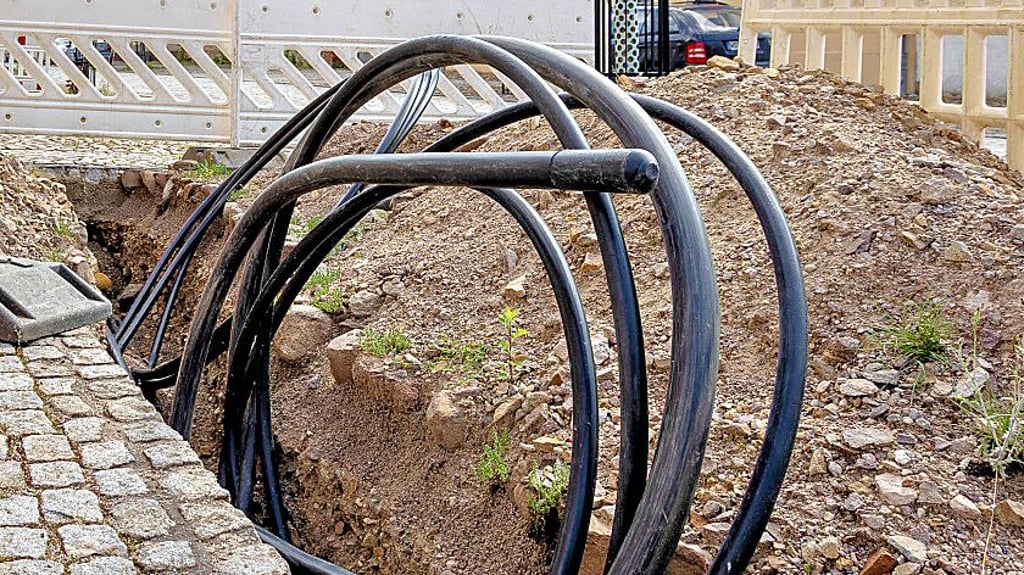 In Roßlau werden ab Montag neue Stromkabel verlegt.