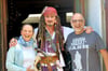 Zu Gast sind zum großen Chariy-Event viele Stars. So hat sich neben Enterntainer Sidney King jetzt auch das Jack-Sparrow-Double angesagt.