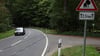 Bei einem schweren Verkehrsunfall im Norden Hessens bei Kassel sind in der Nacht vier Menschen ums Leben gekommen.