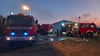 Großeinsatz der Feuerwehr auf dem Gelände der Agrargenossenschaft Parchen/Hohenseeden. Hier ist ein großer Stall abgebrannt.