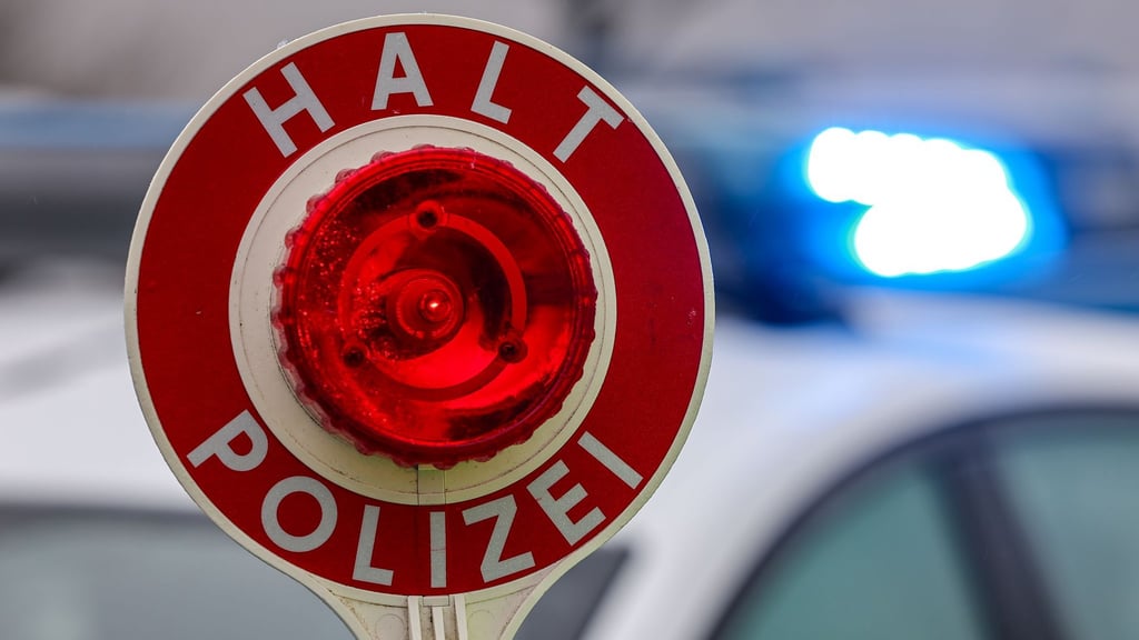Ein Jugendlicher wollte im Landkreis Wittenberg vor der Polizei flüchten.