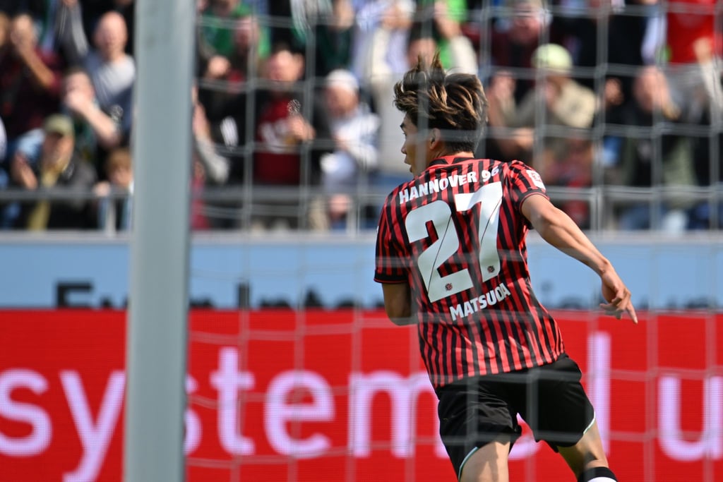 Hayate Matsuda von Hannover 96 feiert sein Tor zum 1:0 gegen Magdeburg.