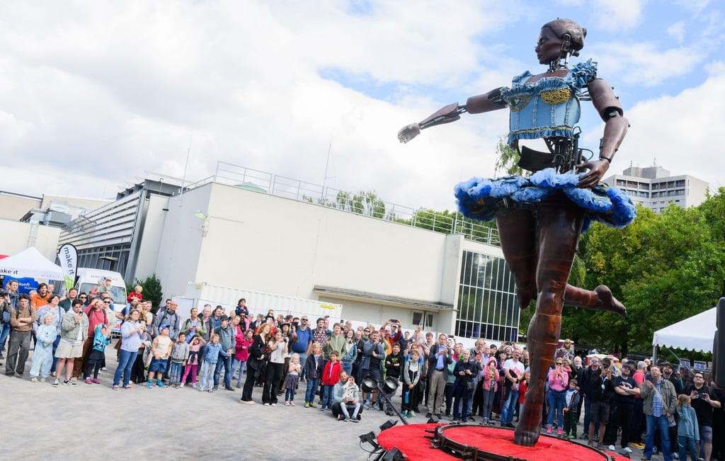 Auf der „Maker Faire“ in Hannover warten viele Ausstellungsstände auf Tüftler und Bastler.