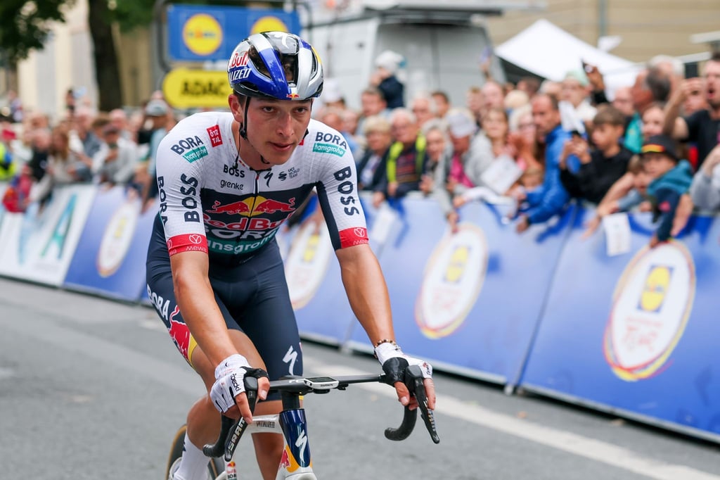 Florian Lipowitz setzt das Rennen bei der Deutschland Tour fort.