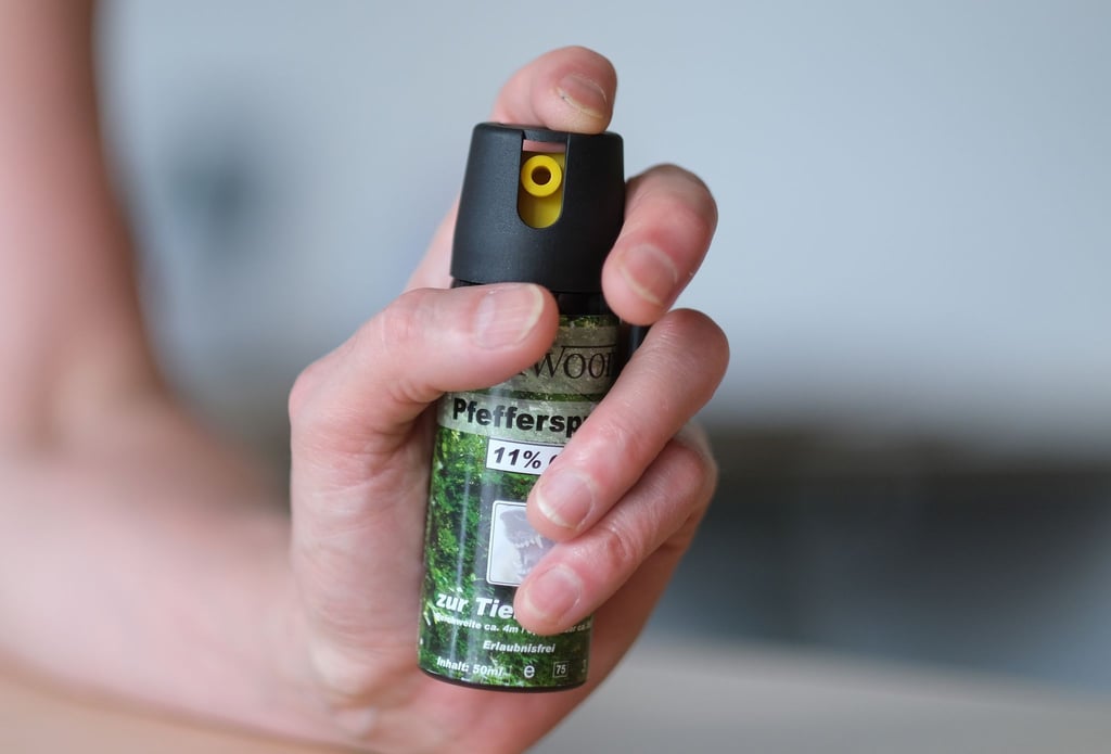 Ein 17-Jähriger soll mit Pfefferspray mehrere Menschen in Nordhausen verletzt haben, wie die Polizei miteilte. (Symbolbild)