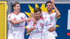Der Düsseldorfer Anouar El Azzouzi (r-l) feiert mit den beiden Torschützen Florent Muslija und Cedric Itten.