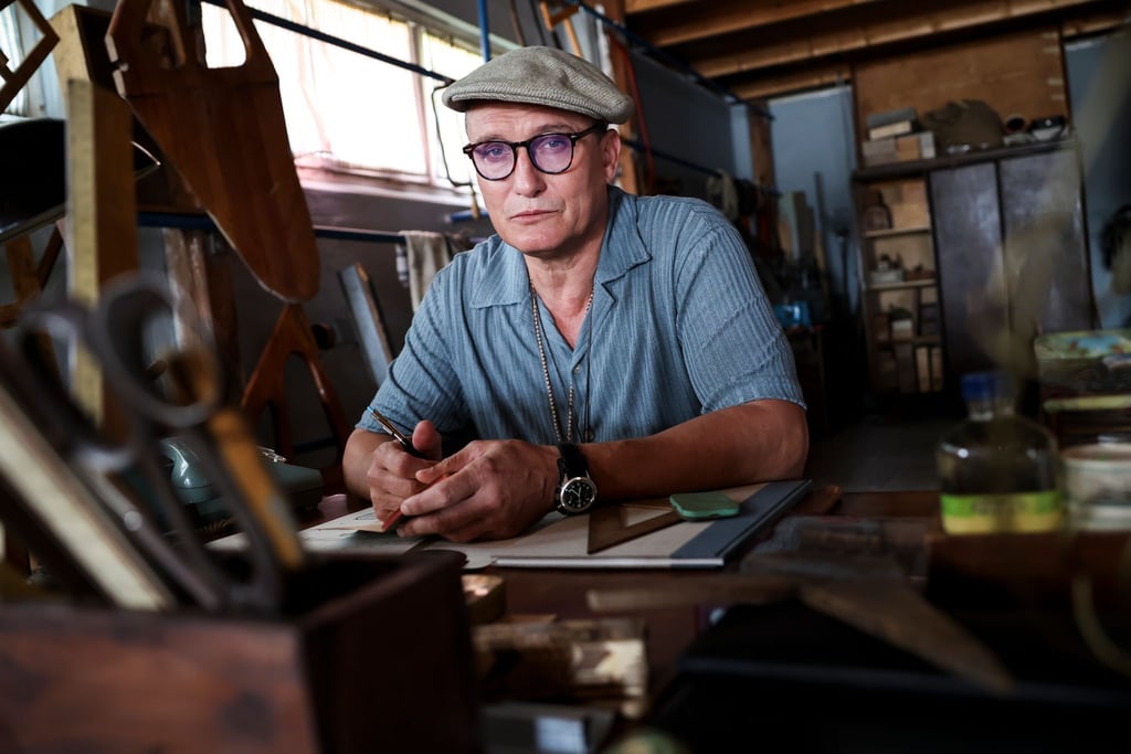 Oliver Masucci kommt für seine Filme viel in der Welt herum. Am liebsten aber würde er gern mal eine Auszeit auf einem Segelboot nehmen. (Archivbild)