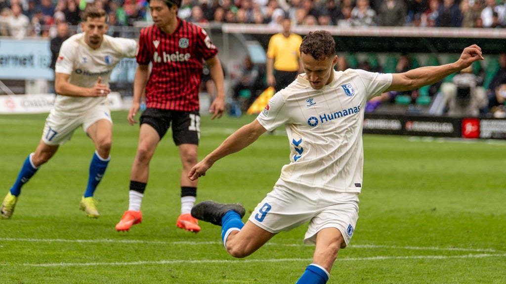 Martijn Kaars traf in Hannover im Nachsetzen vom Strafstoßpunkt. Doch für den Niederländer waren wesentlich mehr Tore möglich.