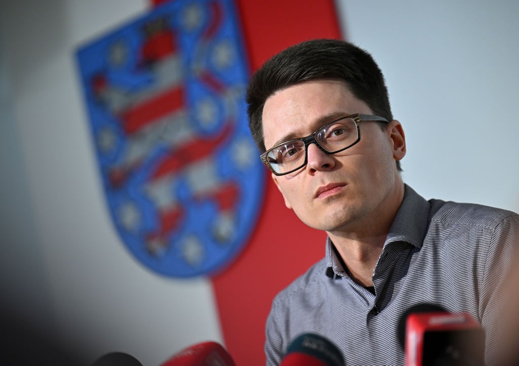 Der Vorsitzende, Christian Schaft, will die Linksfraktion bei einer möglichen Neuauflage eines Kooperationsformats mit den Regierungsfraktionen von CDU, SPD und BSW nicht einfach als Mehrheitsbeschaffern wahrgenommen haben. (Archivbild)