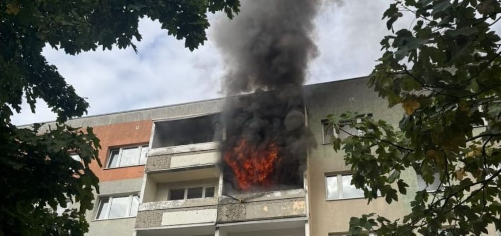 Im dritten Stock im Kornwestheimer Ring stand eine Wohnung am Sonntagnachmittag in Flammen.