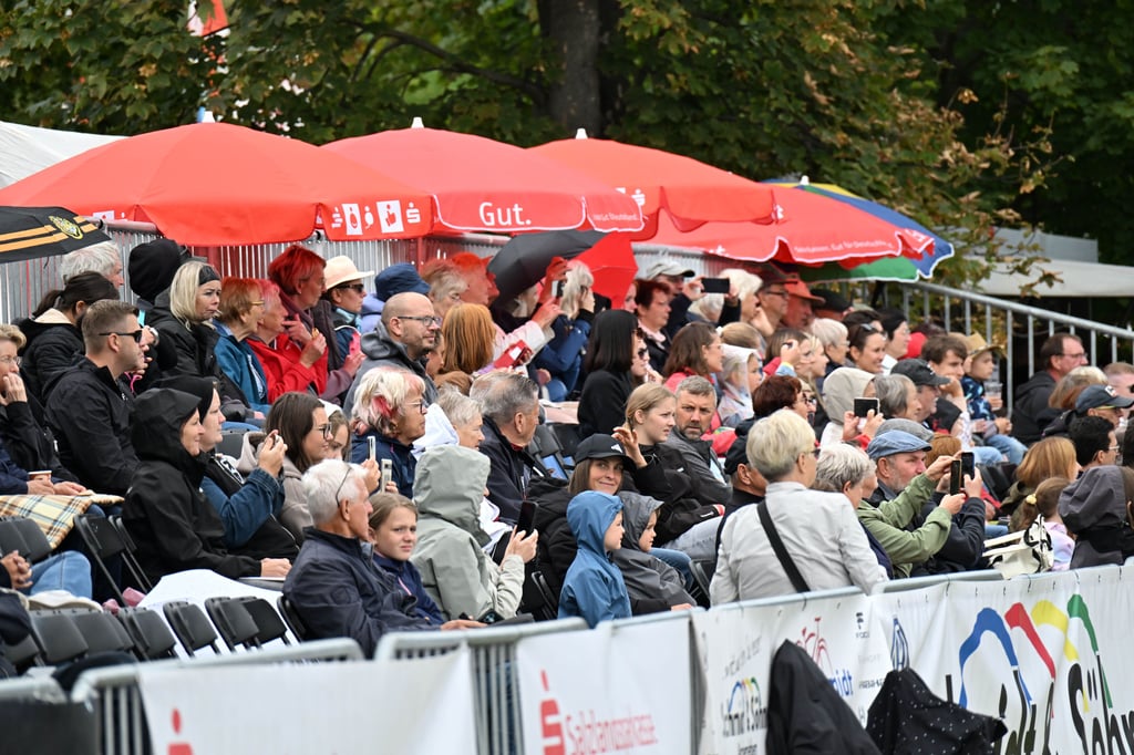 Bei durchwachsenem Wetter waren die Ränge am Sonnabend gut gefüllt.
