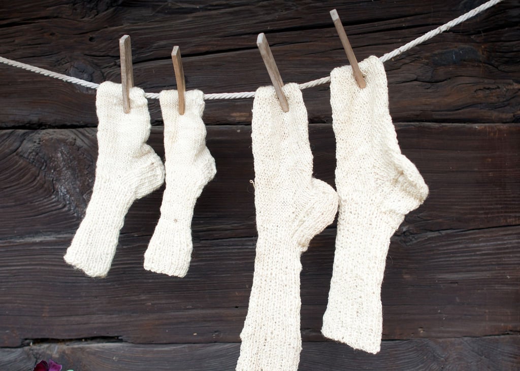 Mit zigtausend Socken auf einer Wäscheleine will Zeulenroda-Triebes im Thüringer Vogtland einen Weltrekord knacken. (Archivbild)