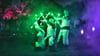 „Freaks on fire“ begeisterten mit ihrer Show „Prisma“ bei der 20. Nacht der 1.000 Lichter im Rosarium in Sangerhausen.