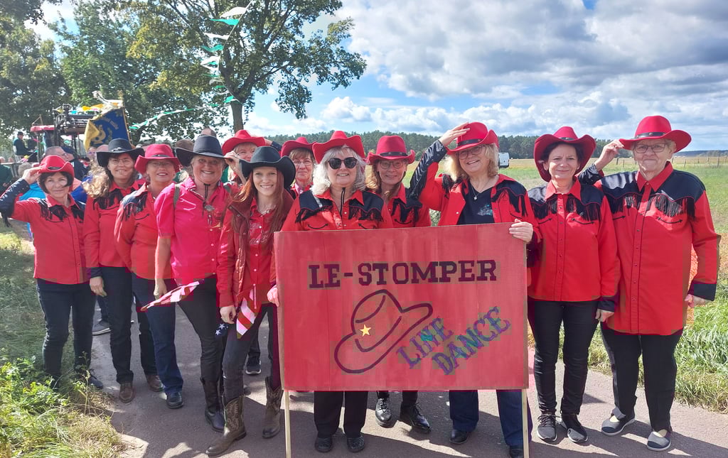Große Jubiläumsparty mit Familienfest am Sonnabend 23. August. Die LE-Stompers feierten ihr 15 - jähriges Bestehen.