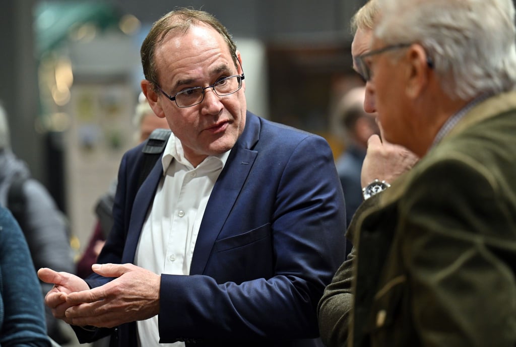 Umweltminister Tilo Kummer (BSW) ruft bis Ende September zur öffentlichen Beteiligung am Entwurf für Thüringens Klimaanpassungsstrategie auf. (Archivbild)