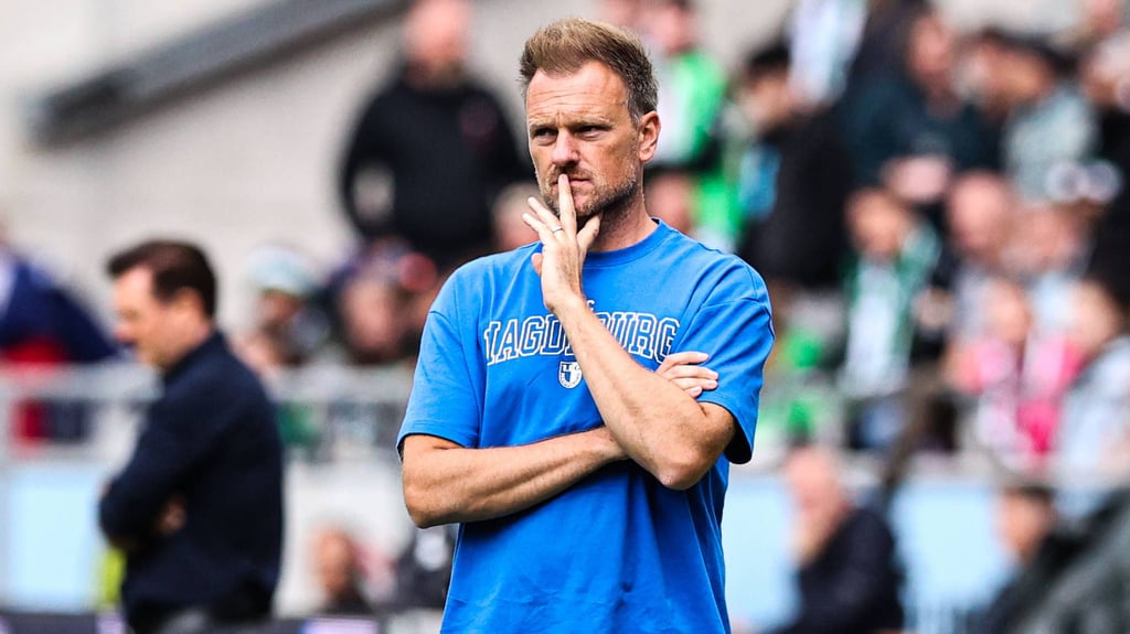 FCM-Cheftrainer Markus Fiedler setzt auf junge Spieler. Anders als sein Vorgänger Christian Titz (im Hintergrund).