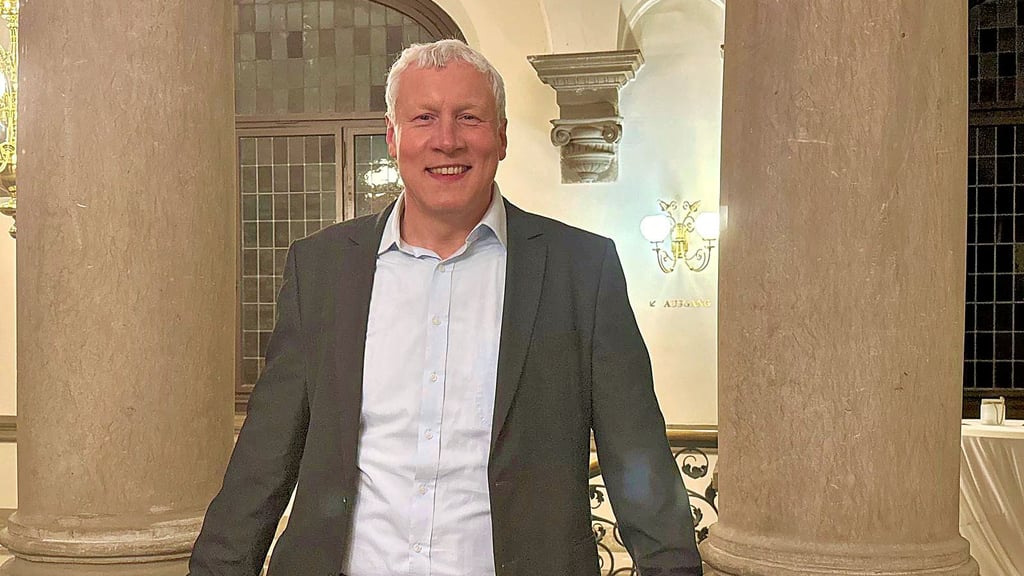 AfD-Chef Alexander Raue kritisiert geplante Steuererhöhungen.