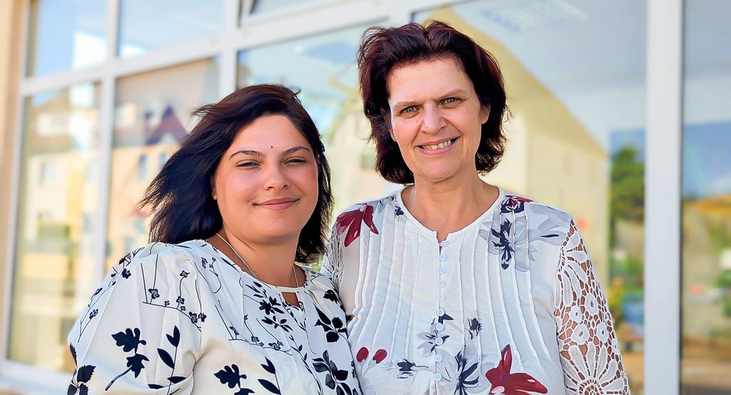 Tochter Susanne Ebert führt die Geschäfte bei Ebert & Ebert Tagespflegen, Mutter Irene Ebert übernimmt die Pflegedienstleitung.