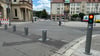 Die Poller-Anlage am Alten Markt Magdeburg, die im April 2025 installiert wurde, wird zum Wochenmarkt hochgefahren. Drei weitere Anlagen sollen folgen.
