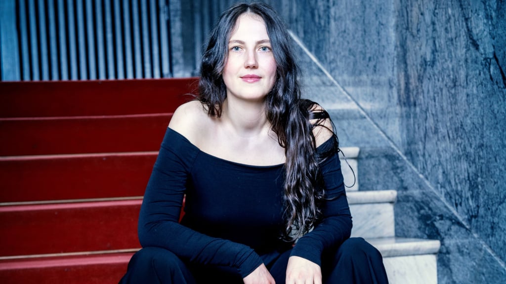 Rosha Fitzhowle tritt zur Festveranstaltung der Philharmonischen Gesellschaft Magdeburg auf