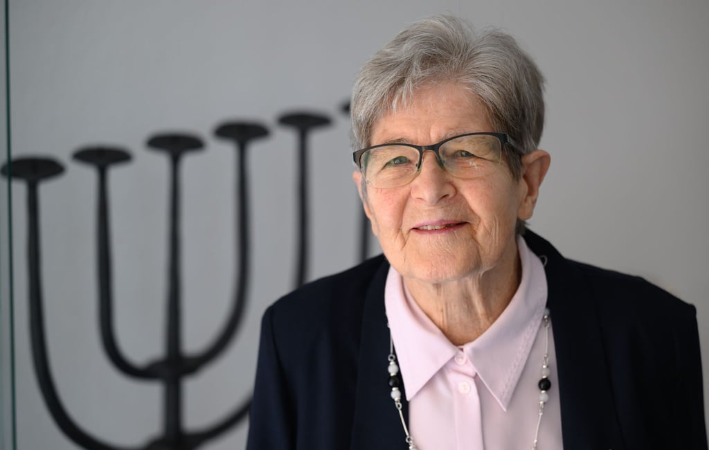 Eine der letzten Holocaust-Überlebenden in Sachsen: Die gebürtige Dresdnerin Renate Aris an ihrem 90. Geburtstag.