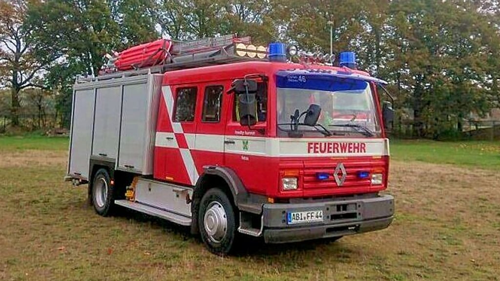 Auch für dieses betagte Fahrzeug wird ein Käufer gesucht.