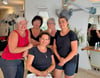 Juana Schmidt (M.)   blickt mit ihrem Team auf 25 Jahre Salon Schmidt am Naumburger Marienplatz zurück.