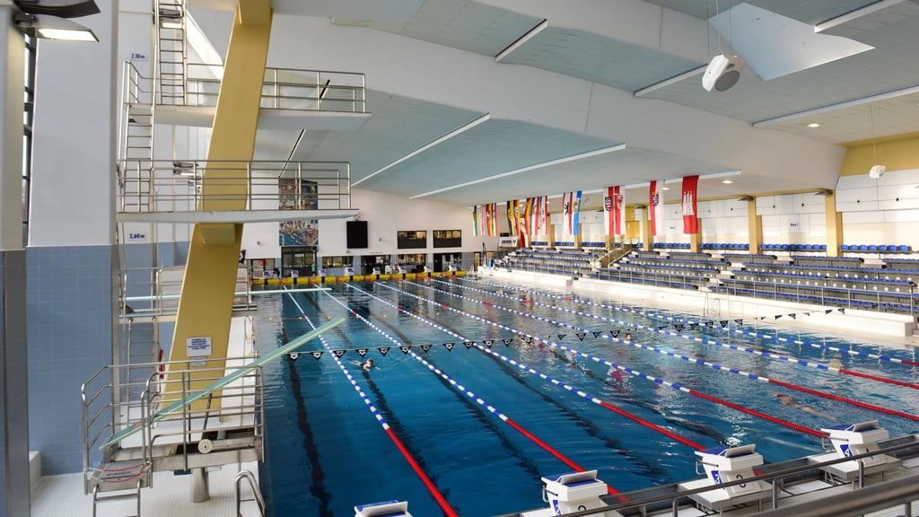 Die Elbeschwimmhalle in Magdeburg bietet nicht nur der Öffentlichkeit die Möglichkeit zum Baden und Schwimmen, sondern dient auch als Leistungszentrum des Schwimmsports. Dieser soll eine separate Halle bekommen.