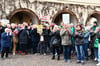 Der erste öffentliche Auftritt der Bürgerinitiative „Wir wollen keine Windräder in der altmärkischen Schweiz“ mit einer Montagsdemo auf dem Gardelegener Rathausplatz im Frühjahr. Inzwischen hat die BI erreicht, dass es in Gardelegen einen Bürgerentscheid gibt. Vor einem Eingriff des Landesverwaltungsamtes ins Geschehen, so wie jüngst in Schmölau (Dähre), hat man hier keine Angst.