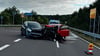 Zwei Pkw sind auf der L52 an der A2-Auffahrt zusammengestoßen.