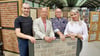 Die Firma Klinker Schlote in Dessau wird in der dritten Generationen geführt: Im Unternehmen arbeiten unter anderem (v.l.n.r.) Toni, Mark und Siegmund sowie Katrin Schlote.