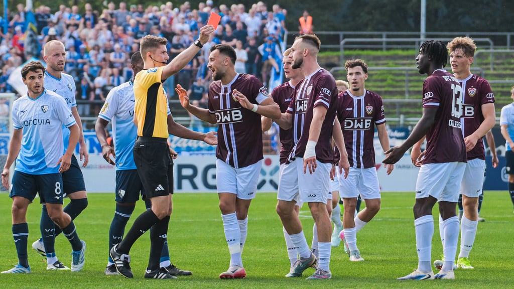 Zwei Platzverweise kassierte der BFC Dynamo im DFB-Pokal gegen den VfL Bochum.