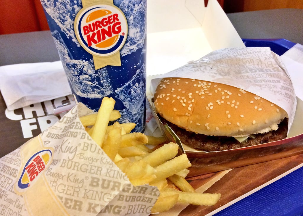 Burger, Pommes und Softgetränk: Kaum ein Menü ist sowohl bei Burger King als auch McDonalds beliebter bei Fast-Food-Fans.