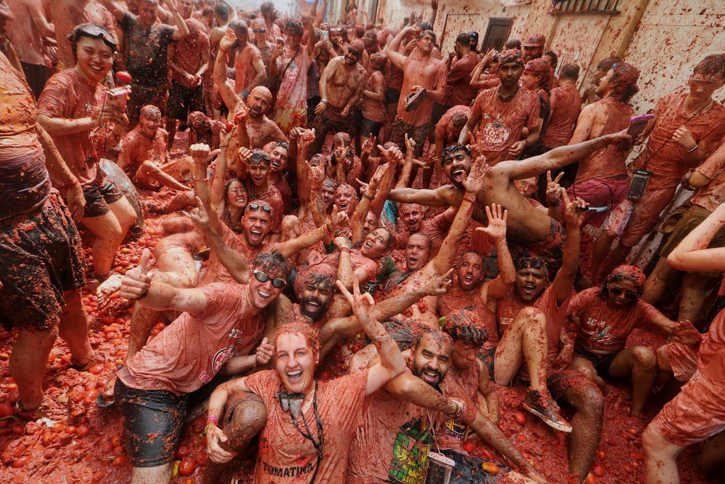 La „Tomatina“ gilt als die größte Lebensmittelschlacht der Welt.