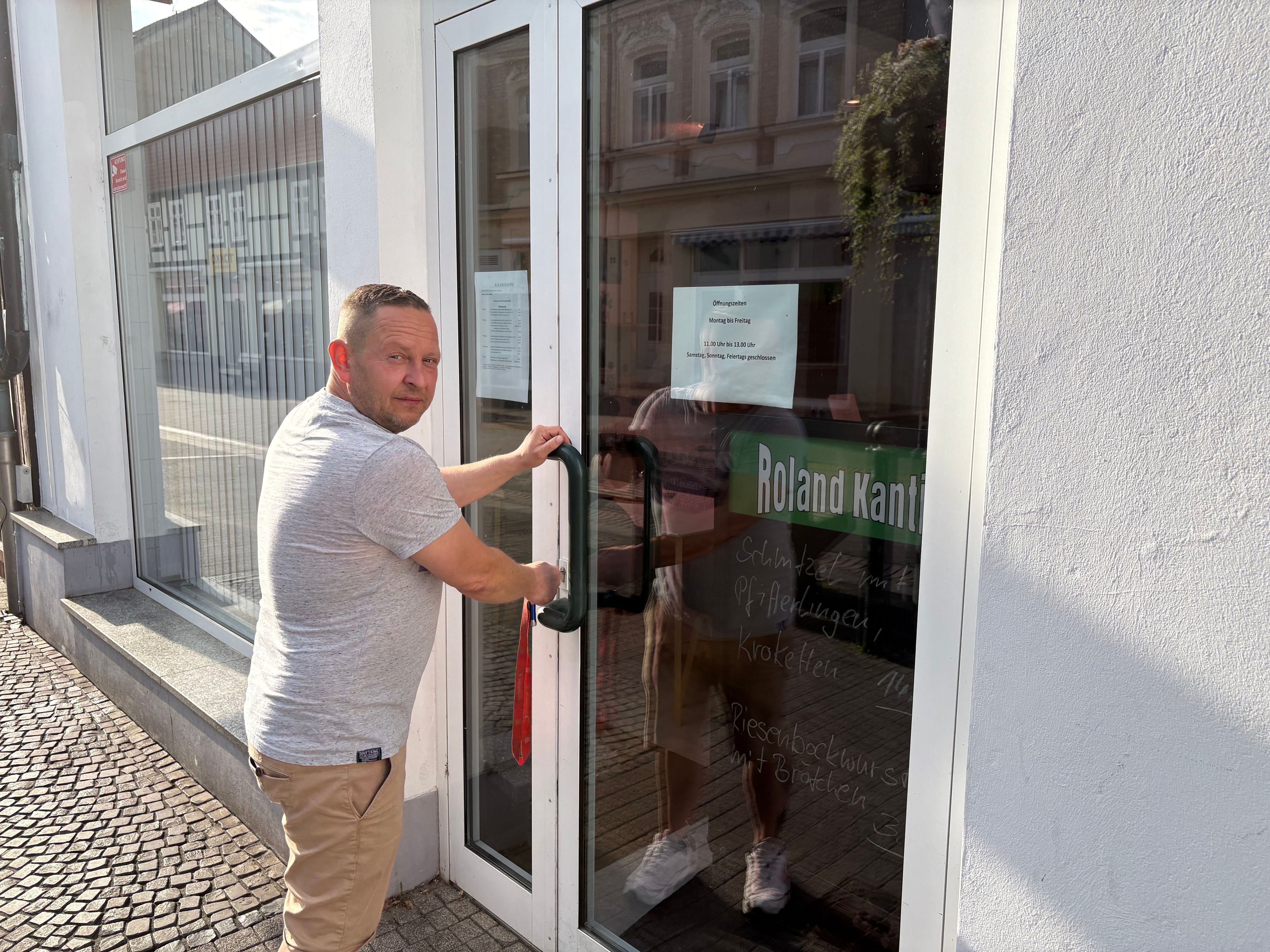 Unhaltbare Zustände in der Innenstadt: Roland-Kantine zieht die Reißleine: So schlimm sind Prügeleien, Randale und Vandalismus in Burg wirklich
