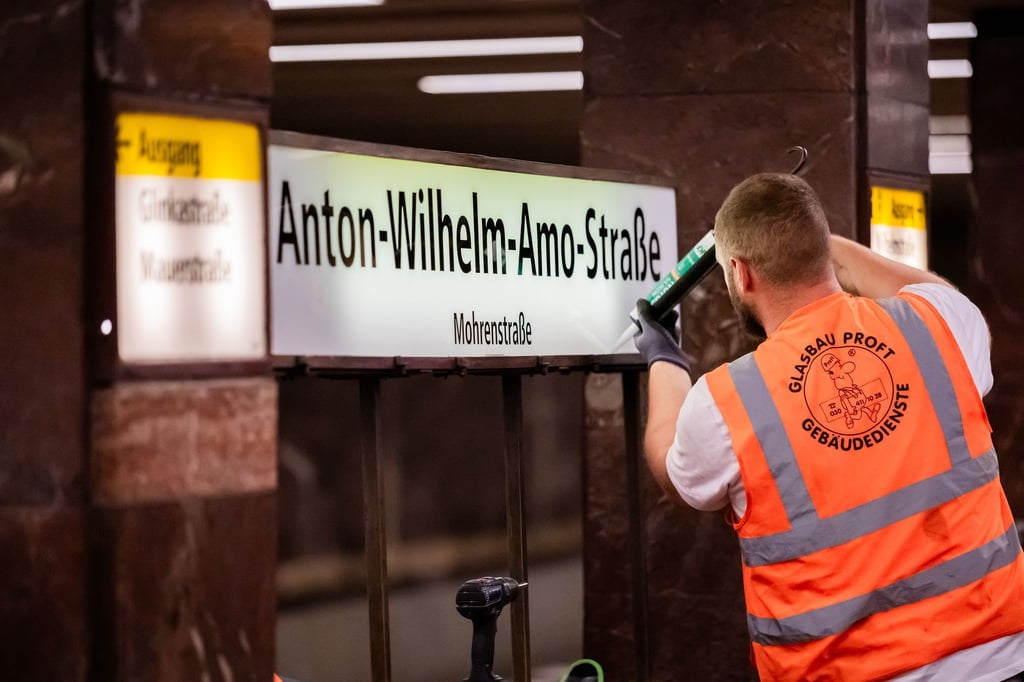 Nach der Straße wird auch die U-Bahn-Station umbenannt.