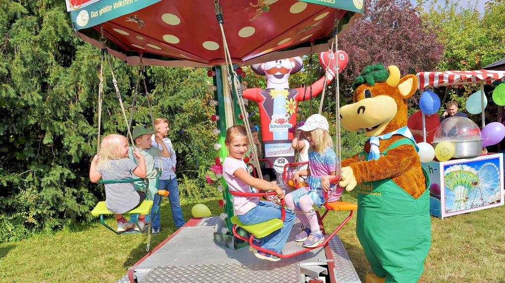 Die Kinder der Evangelischen Kita „Die Kirchenmäuse“ in Eisleben durften schon mal ein bisschen Karussell fahren.