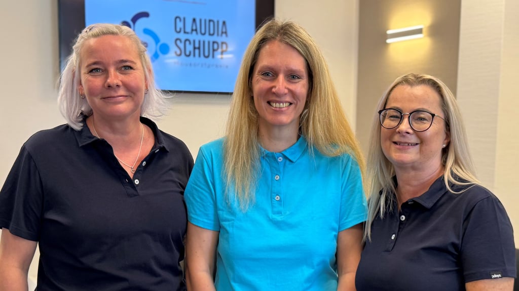 Sind das Team der neuen Hausarztpraxis in Halberstadt - Medizinerin Claudia Schupp (Mitte) mit den Schwestern Antje Kuhnt (links) und Diana Hirschfeld.