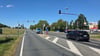 An dieser Kreuzung am Wernigeröder Ortseingang in Höhe der Hasseröder Brauerei ereignete sich am Montag (18. August) der schwere Unfall, in den ein zwölf Jahre alter Radler verwickelt wurde. Radfahrer, die den Radweg zwischen Darlingerode und Wernigerode nutzen, müssen hier die Landesstraße 85 queren.