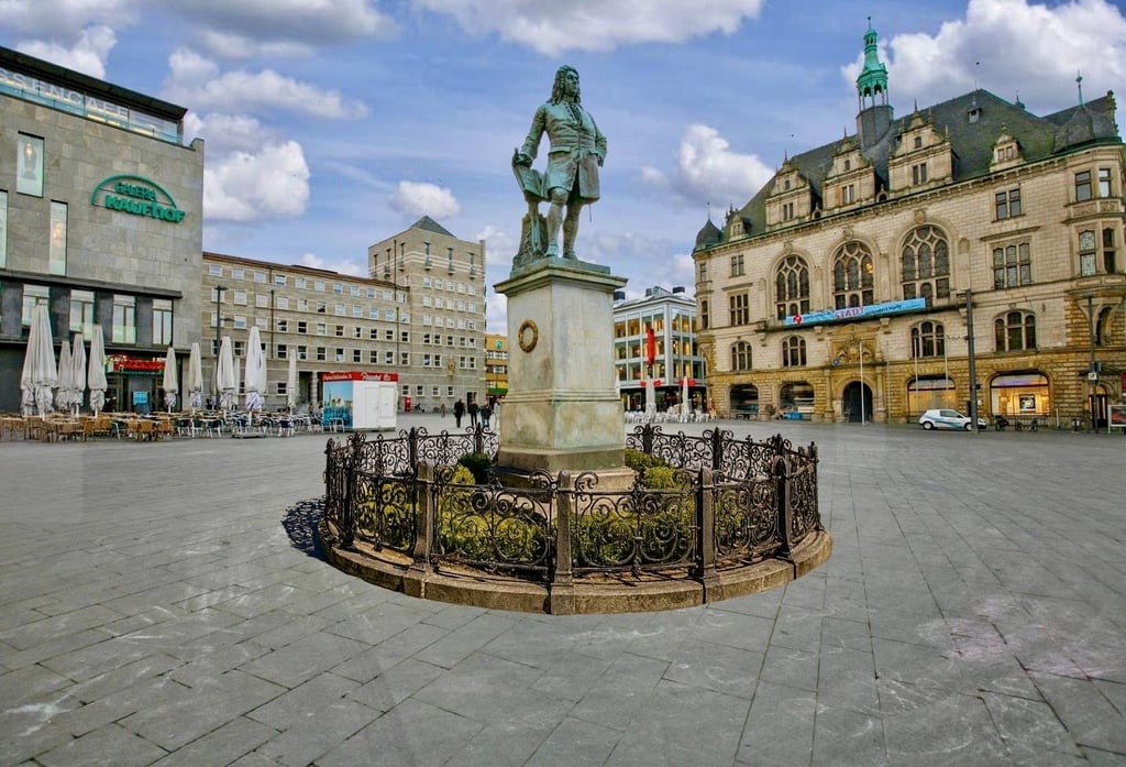 So könnte eine Umfriedung für das Händel-Denkmal aussehen.