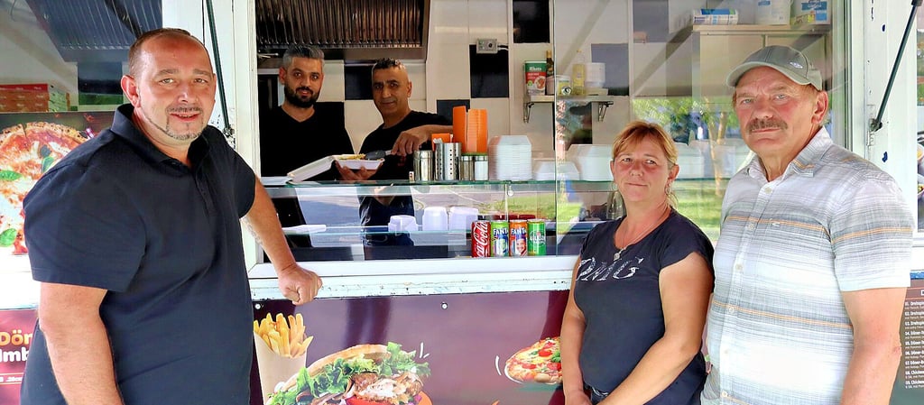 Mirco Sticke (von links), Kamiran Said Abbas, Candy Krallemann und Hans-Jürgen Korn.