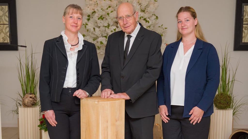 Mit Tochter Sylvia, Vater Joachim und Enkelin Alina sind gleich drei Generationen in dem Wanzleber Familienbetrieb tätig.