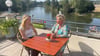 Die Gebietsweinkönigin von Saale-Unstrut, Emma Meinhardt, sprach im „Saale-Talk“ auf der Terrasse des Weißenfelser Bootshauses mit Ulrike Kirstein. 