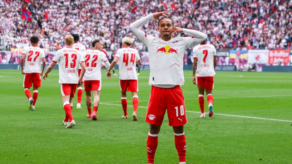 Torjubel von Xavi Simons gegen den VfB Stuttgart.