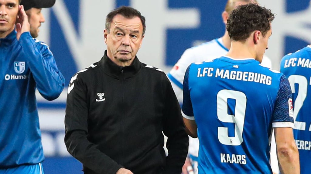 Martijn Kaars (rechts) kehrt dem FCM und Sportchef Otmar Schork den Rücken zu.